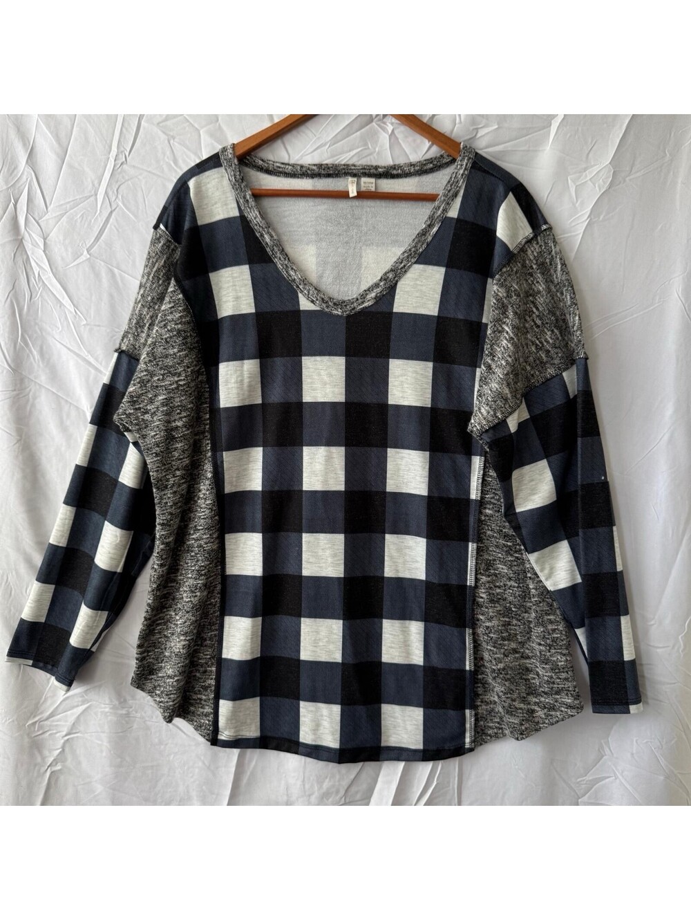 Cato Top 18/20W 2X Blue Buffalo Plaid V-Neck Gray Heather Long Sleeve